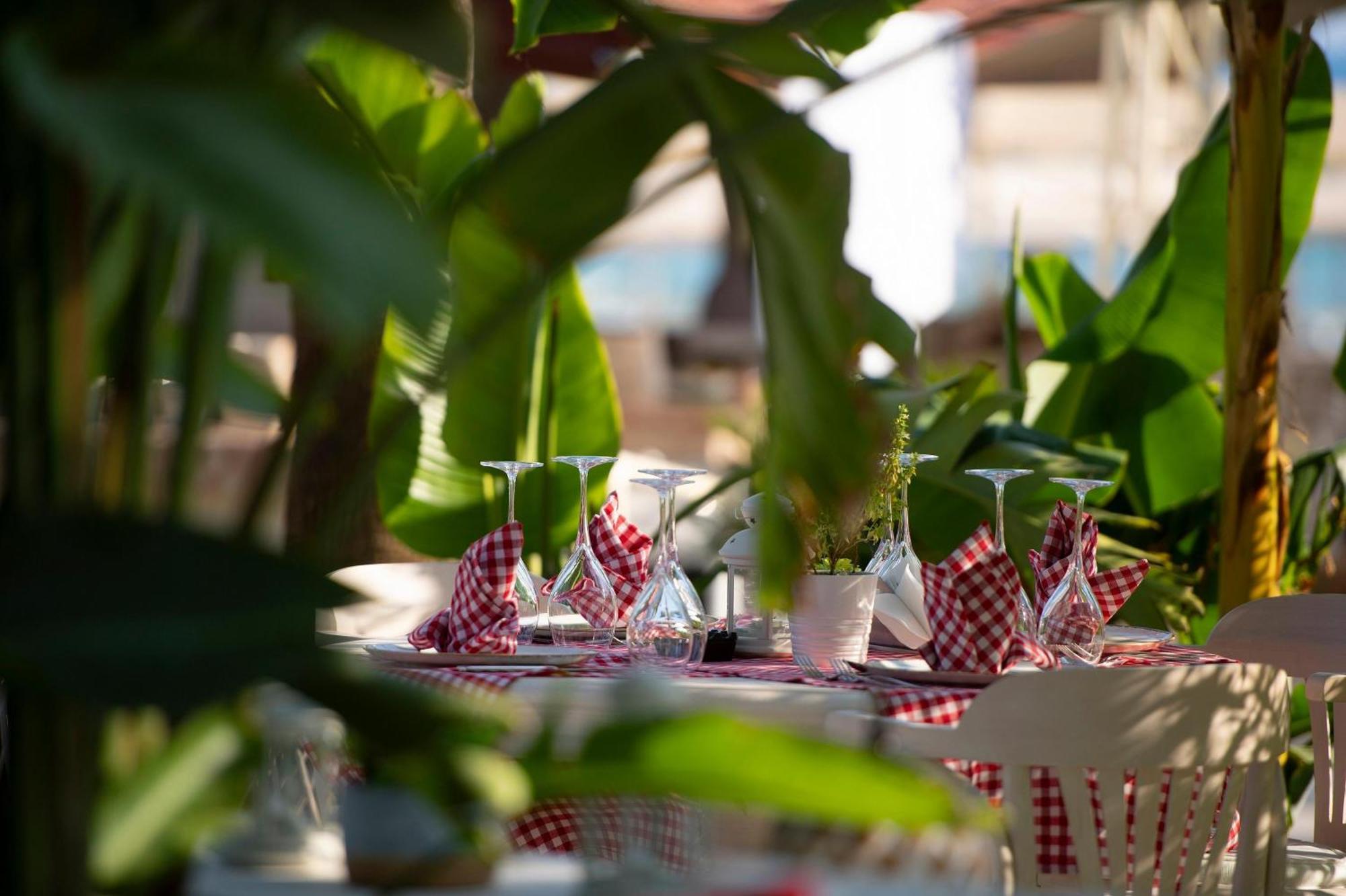 Miramare Beach Hotel Side Ngoại thất bức ảnh